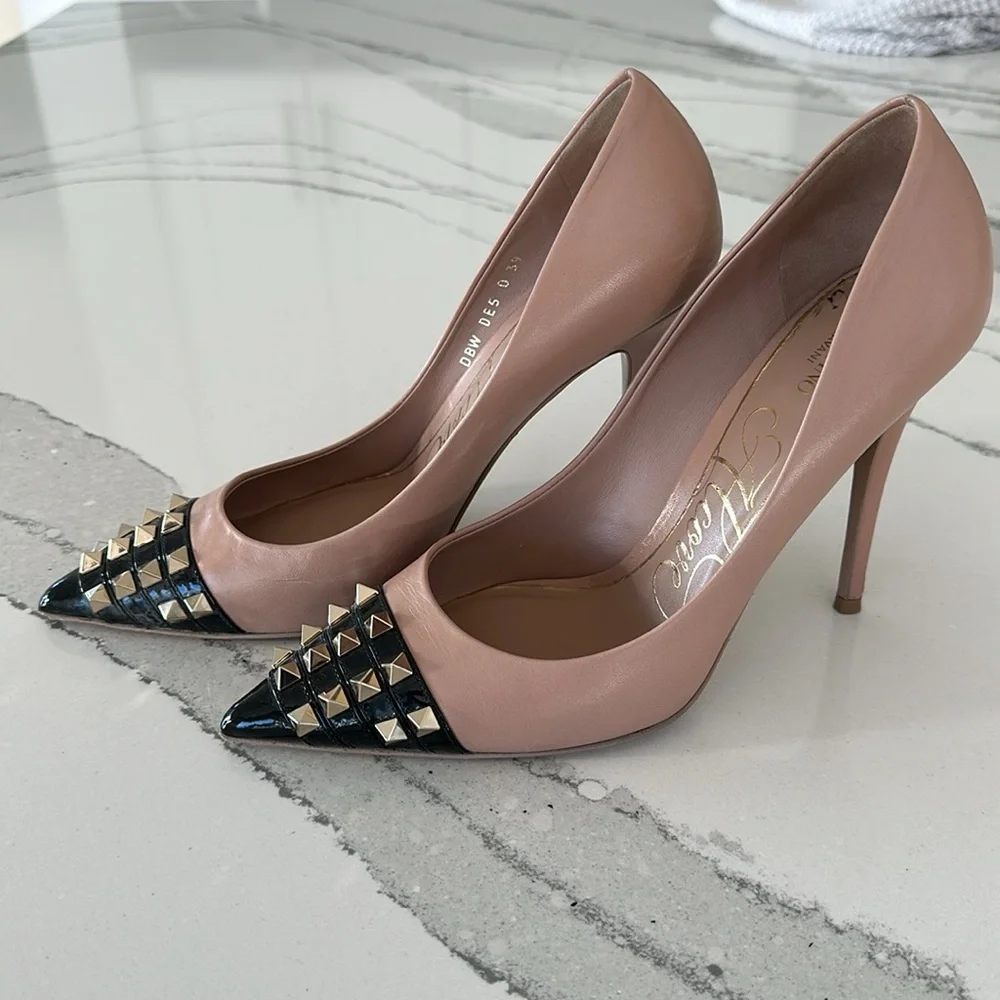 Valentino Garavani Pink Rockstud Pointed Toe Pumps